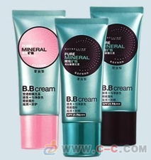 卡姿兰、魅可、雅芳、美宝莲化妆品3折批发解析 机遇、风险与注意事项